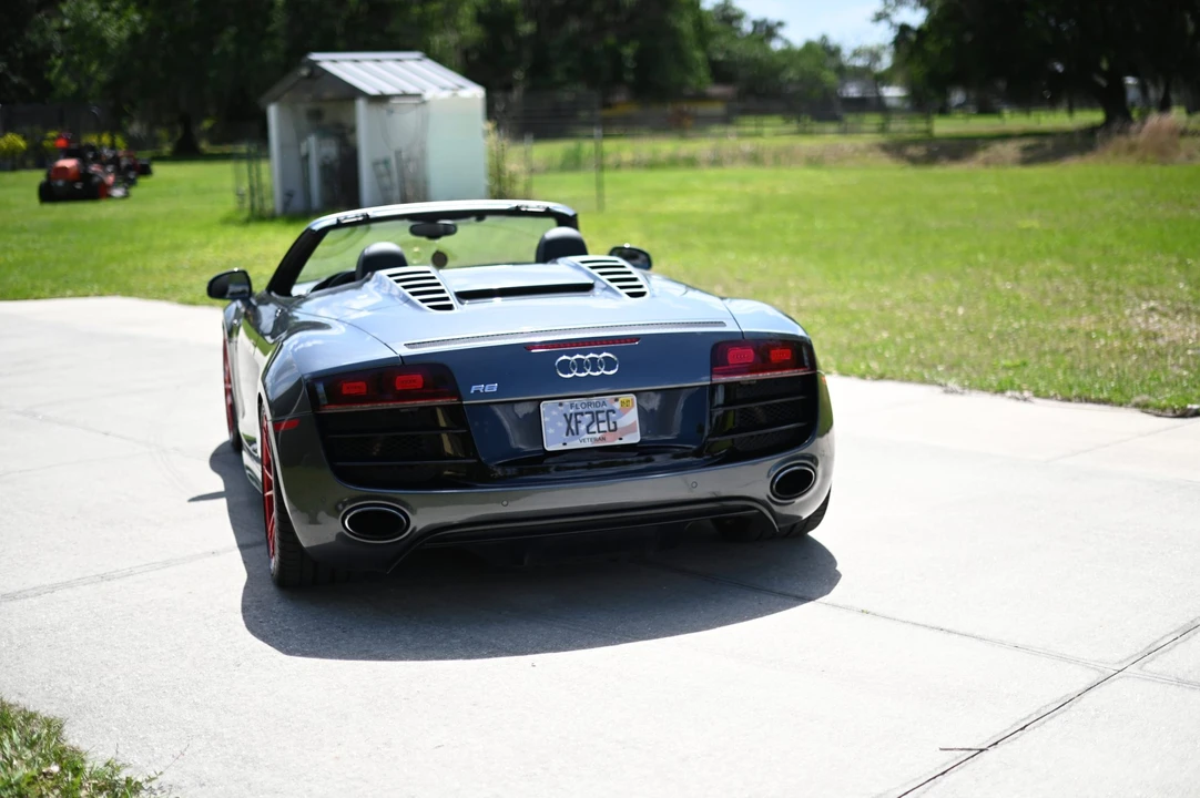 2011 Audi 42 R8 - Image 11 of 31