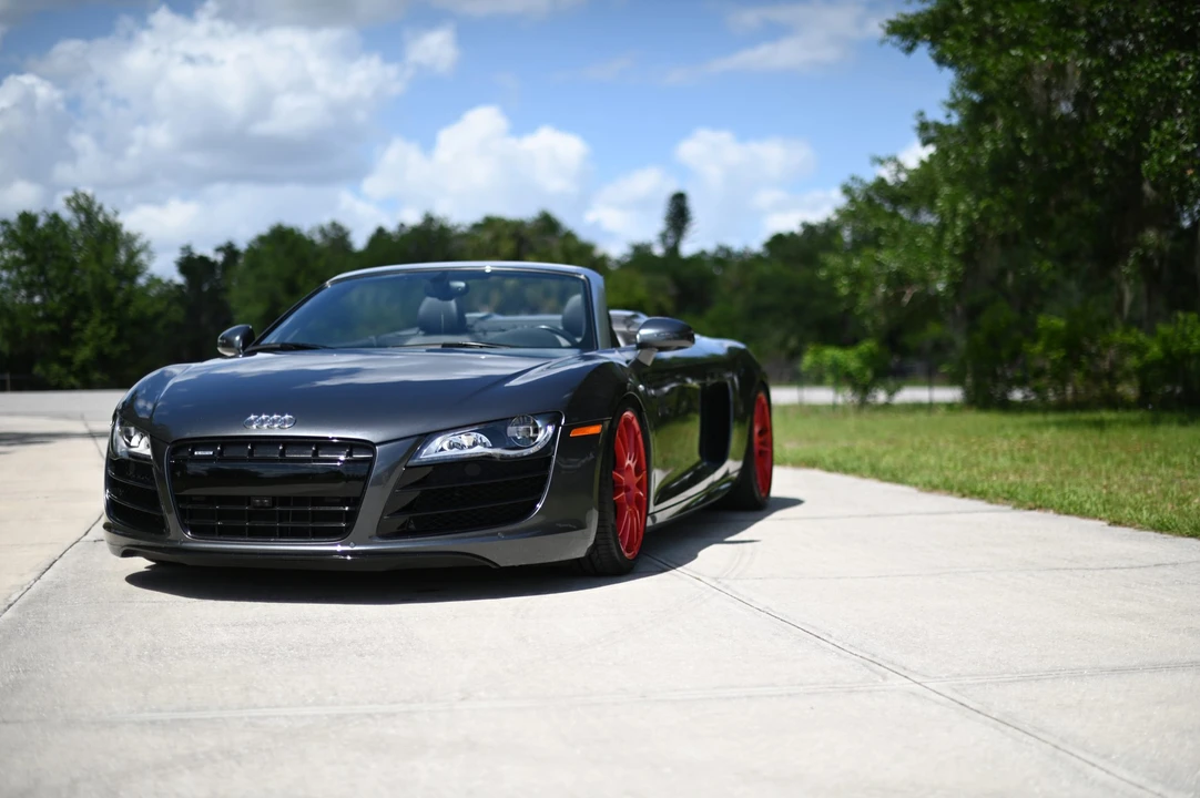 2011 Audi 42 R8 - Image 22 of 31