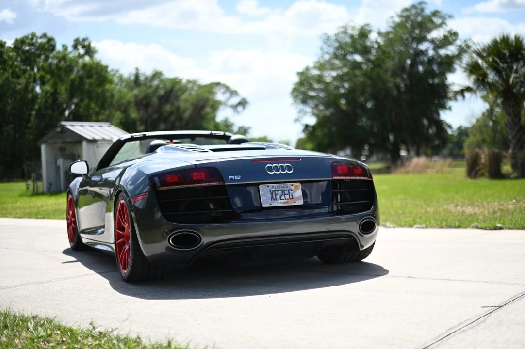 2011 Audi 42 R8 - Image 10 of 31