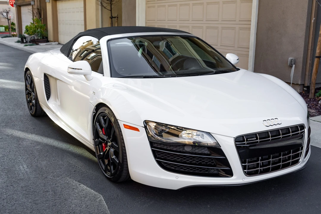 2011 Audi 42 R8 - Image 12 of 31