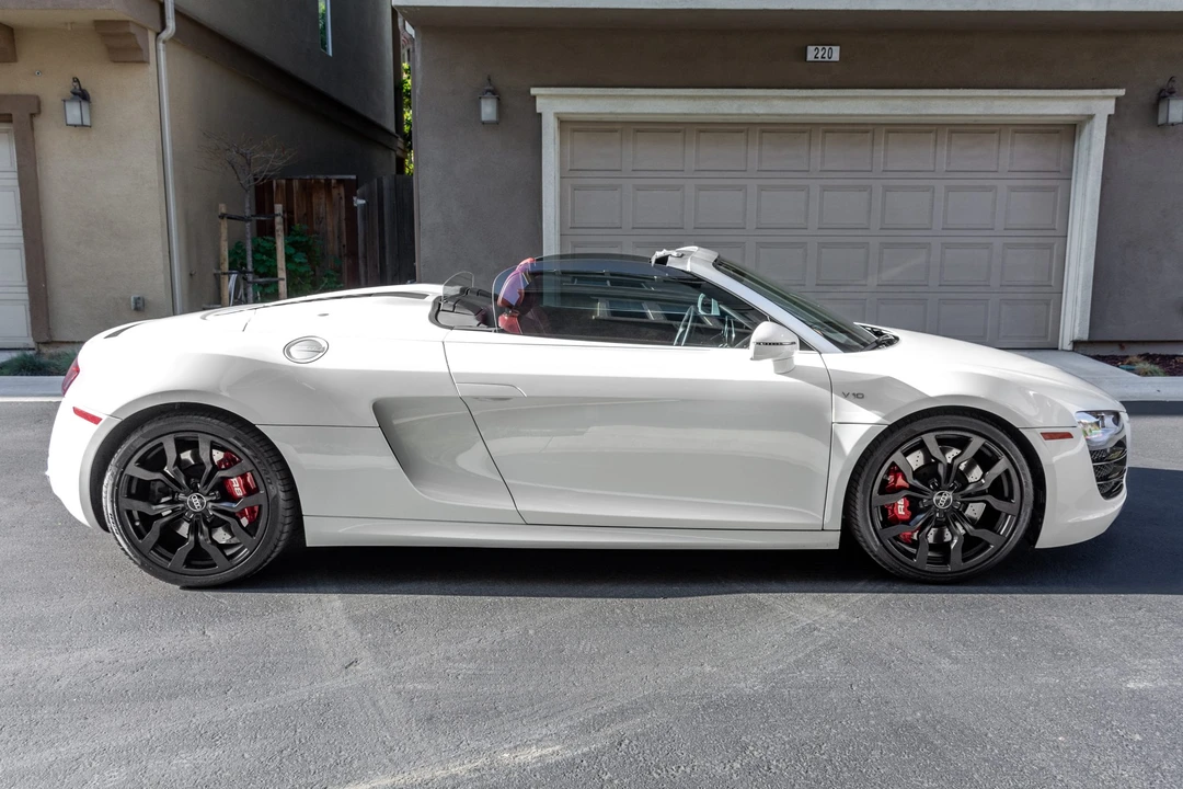 2011 Audi 42 R8 - Image 6 of 31
