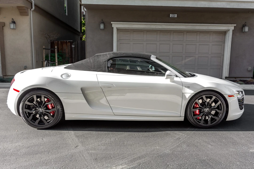 2011 Audi 42 R8 - Image 11 of 31
