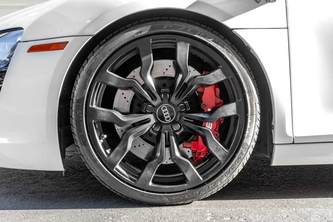 2011 Audi 42 R8 - Image 20 of 31