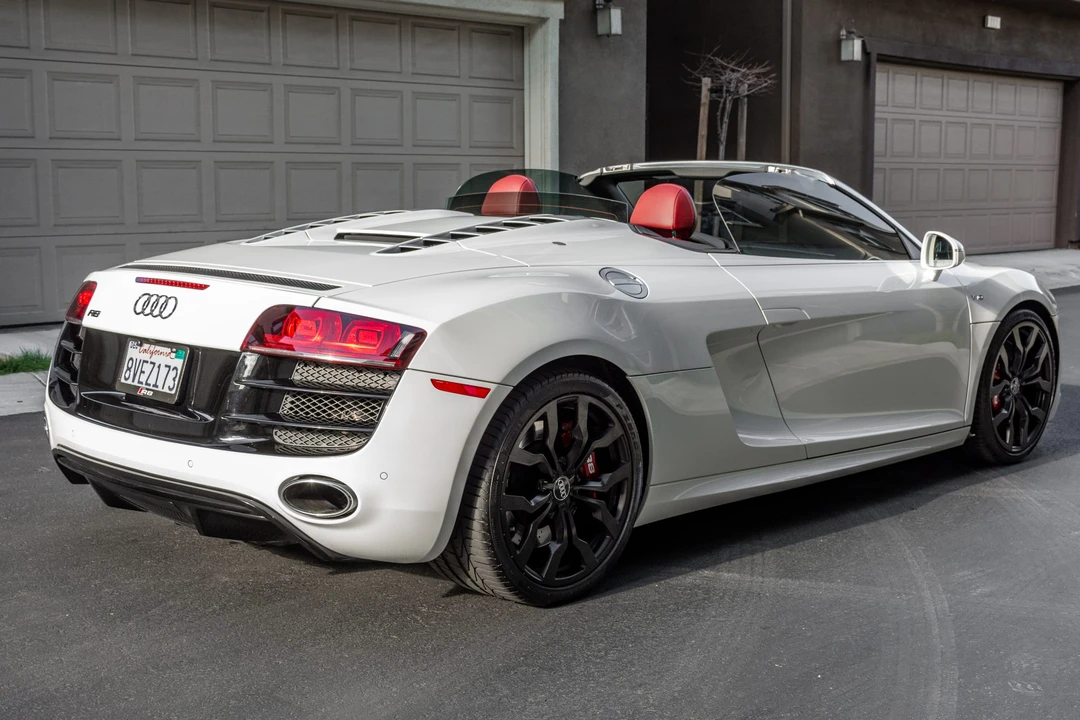 2011 Audi 42 R8 - Image 5 of 31