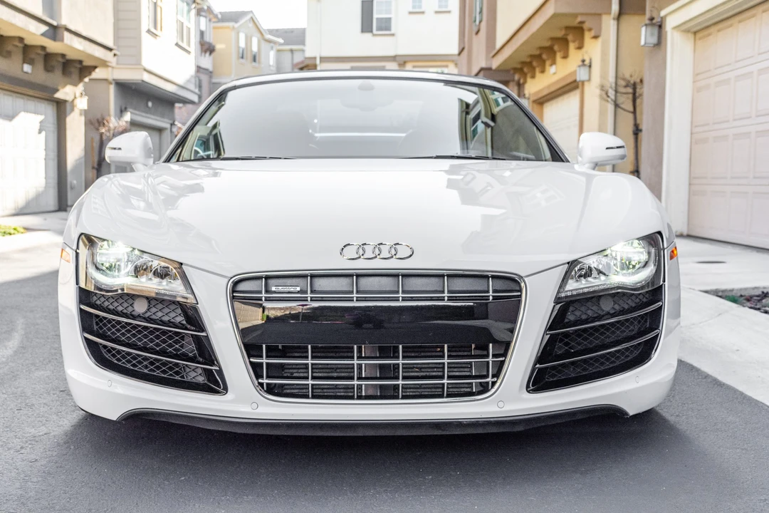 2011 Audi 42 R8 - Image 14 of 31