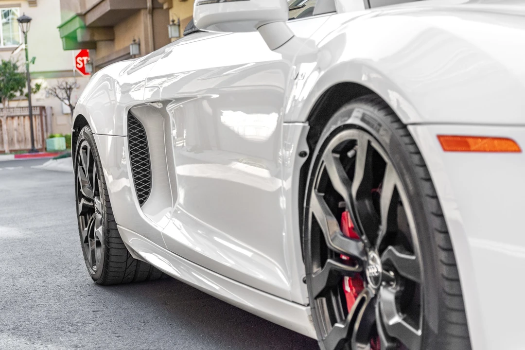 2011 Audi 42 R8 - Image 18 of 31