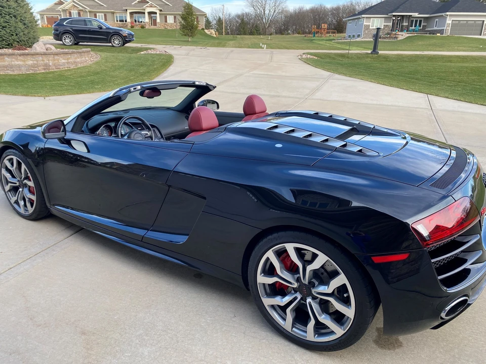 2011 Audi 42 R8 - Image 22 of 31