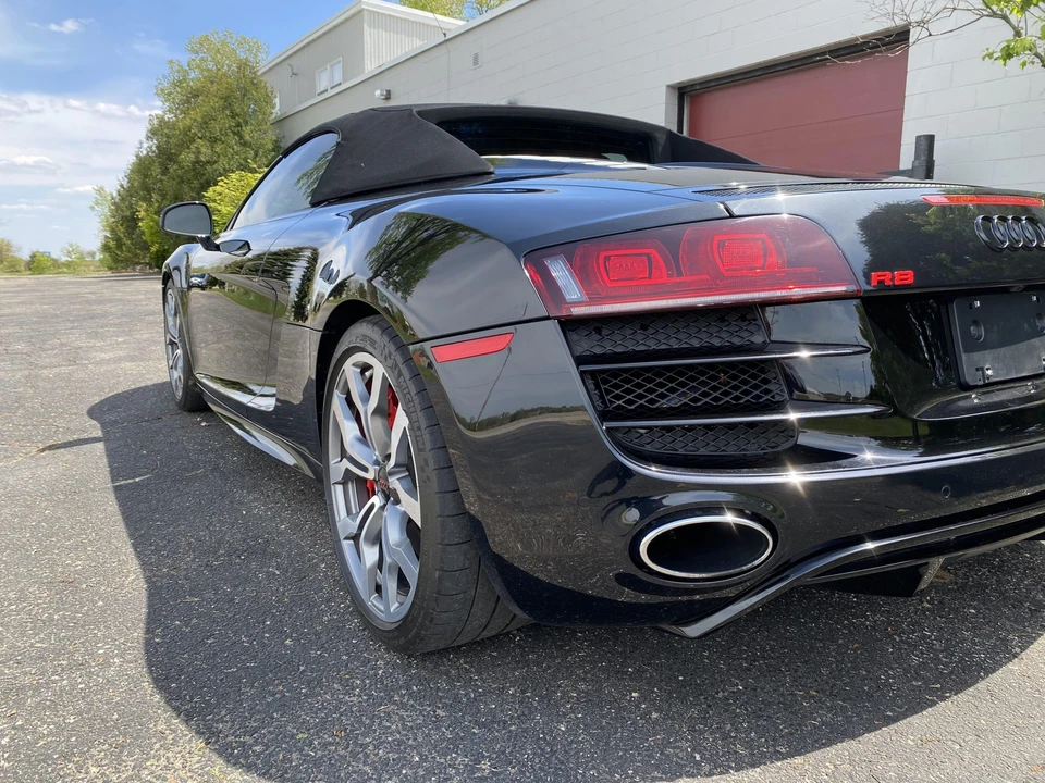 2011 Audi 42 R8 - Image 24 of 31