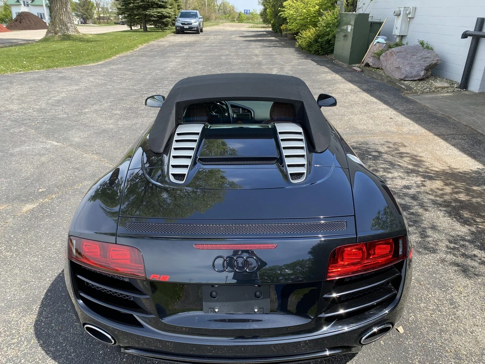 2011 Audi 42 R8 - Image 26 of 31