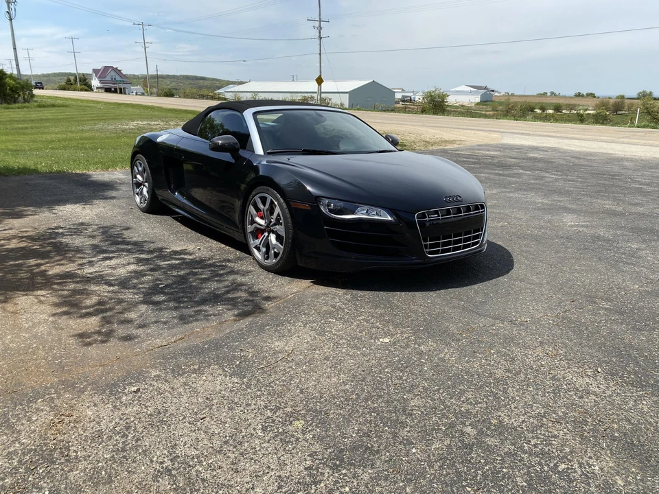2011 Audi 42 R8 - Image 7 of 31