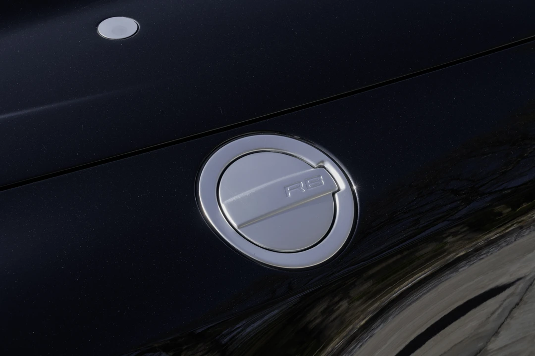 2011 Audi 42 R8 - Image 26 of 31
