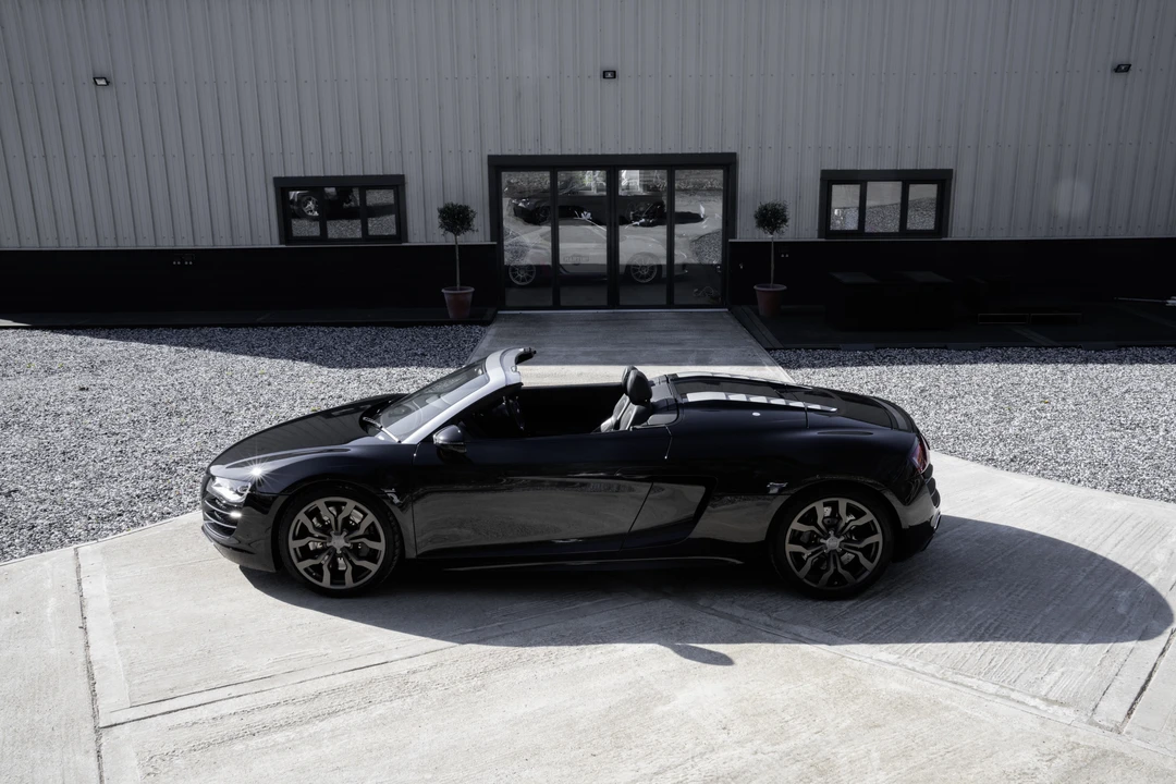 2011 Audi 42 R8 - Image 8 of 31