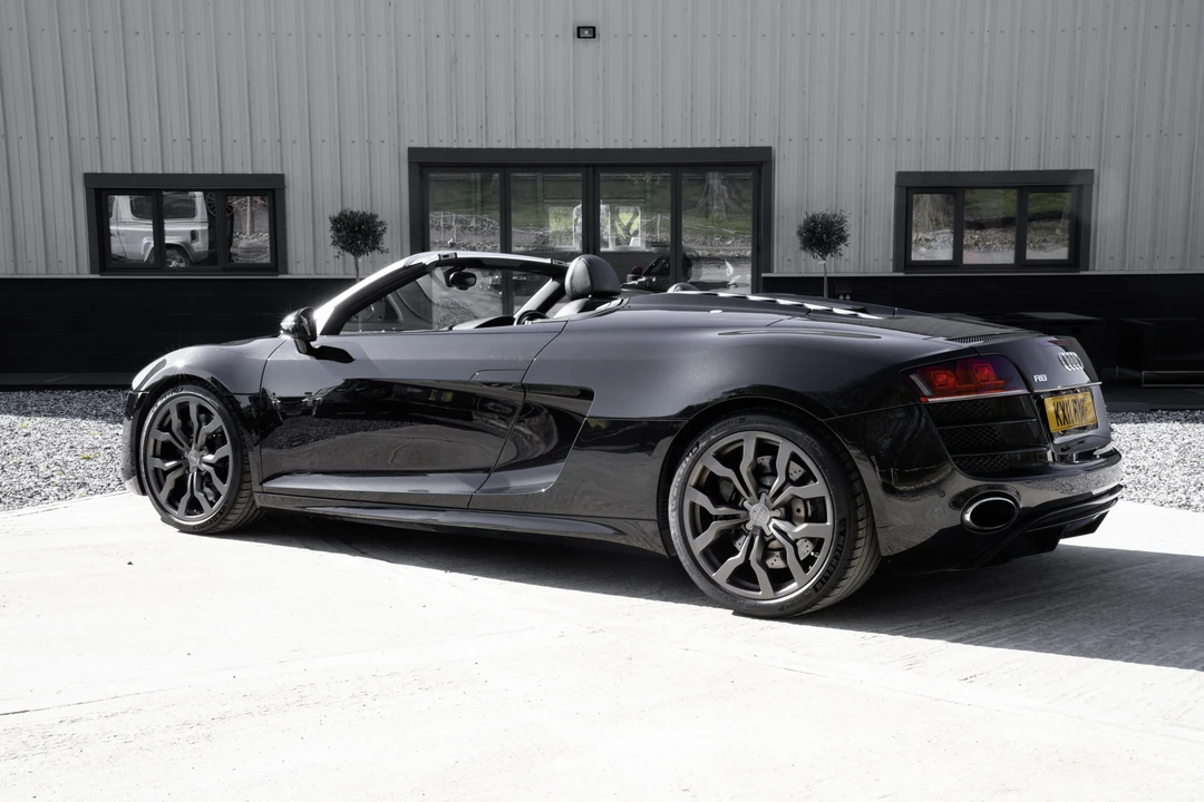 2011 Audi 42 R8 - Image 7 of 31