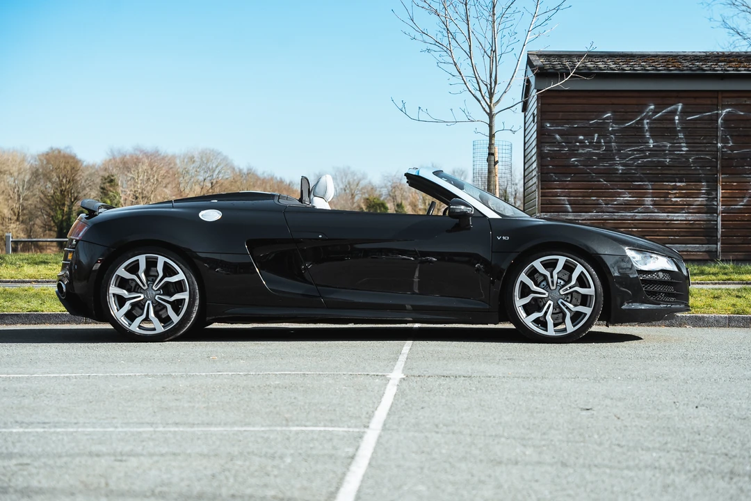 2011 Audi 42 R8 - Image 4 of 31