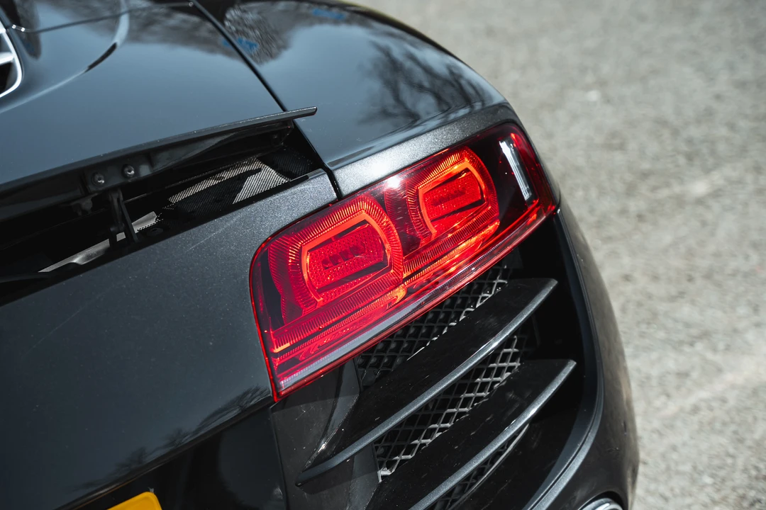 2011 Audi 42 R8 - Image 27 of 31