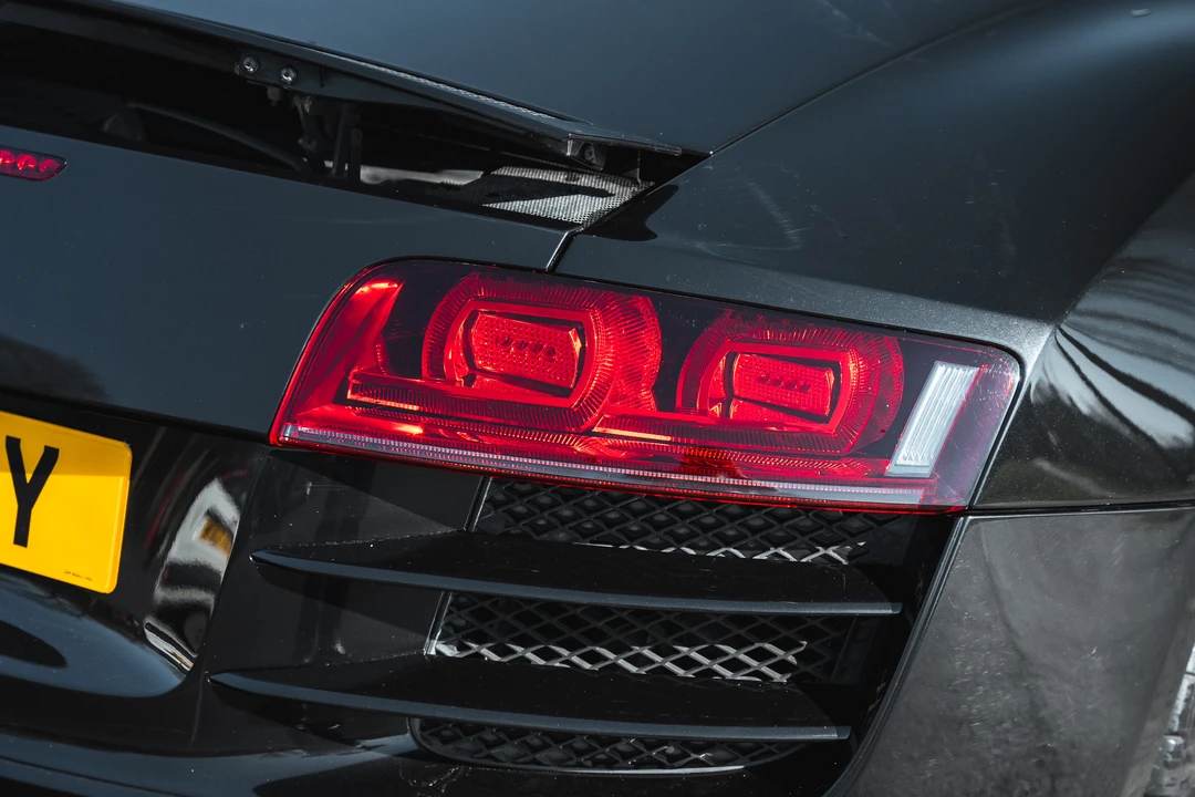 2011 Audi 42 R8 - Image 28 of 31