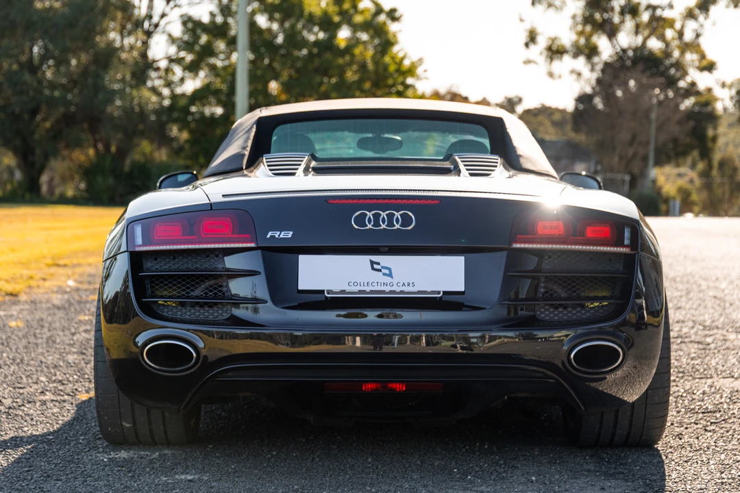 2011 Audi 42 R8 - Image 16 of 31