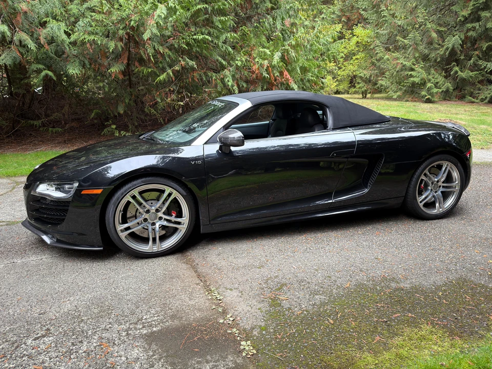 2011 Audi 42 R8 - Image 24 of 31