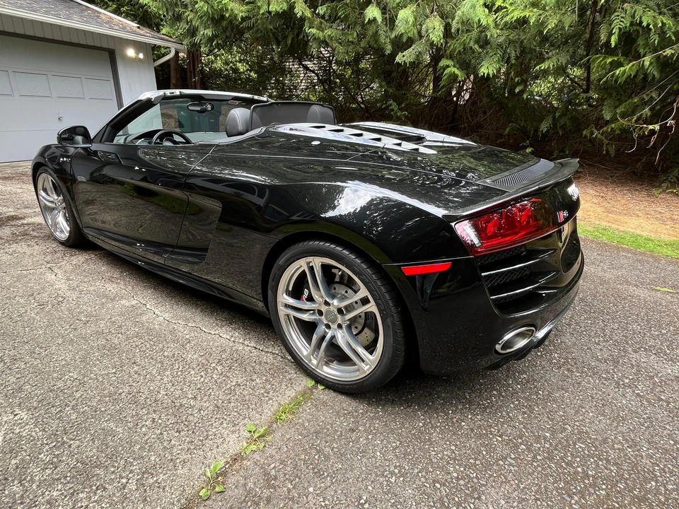 2011 Audi 42 R8 - Image 10 of 31