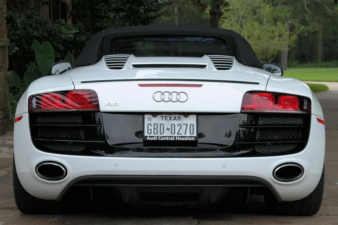 2011 Audi 42 R8 - Image 5 of 6
