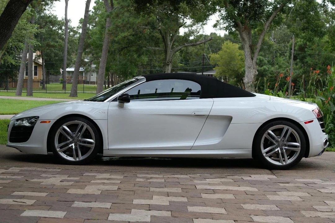 2011 Audi 42 R8 - Image 3 of 6