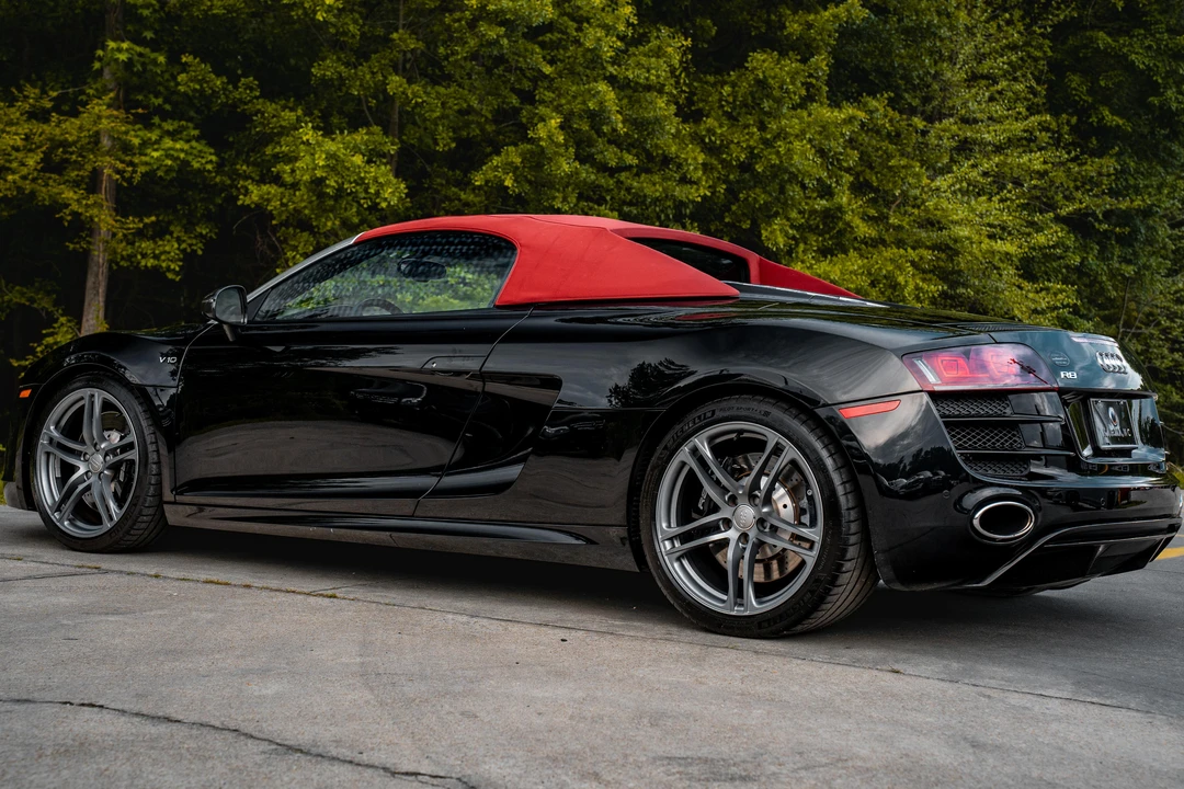 2011 Audi 42 R8 - Image 17 of 31