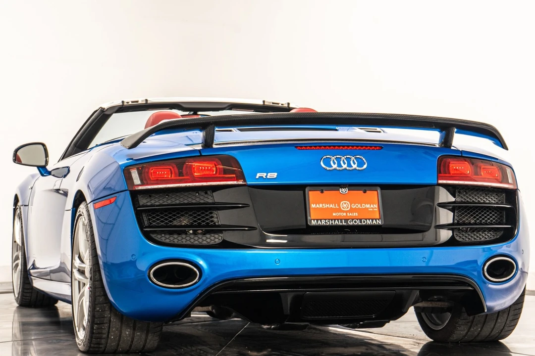 2011 Audi 42 R8 - Image 7 of 21