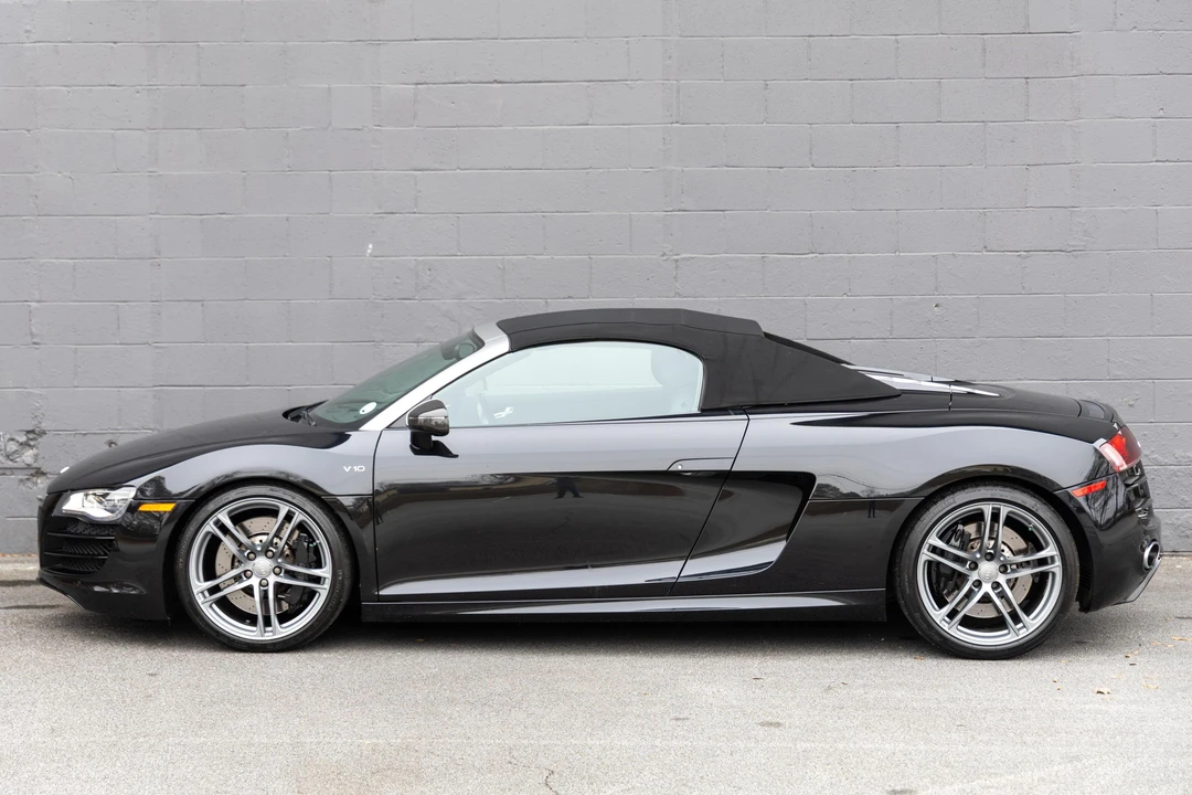 2011 Audi 42 R8 - Image 3 of 31