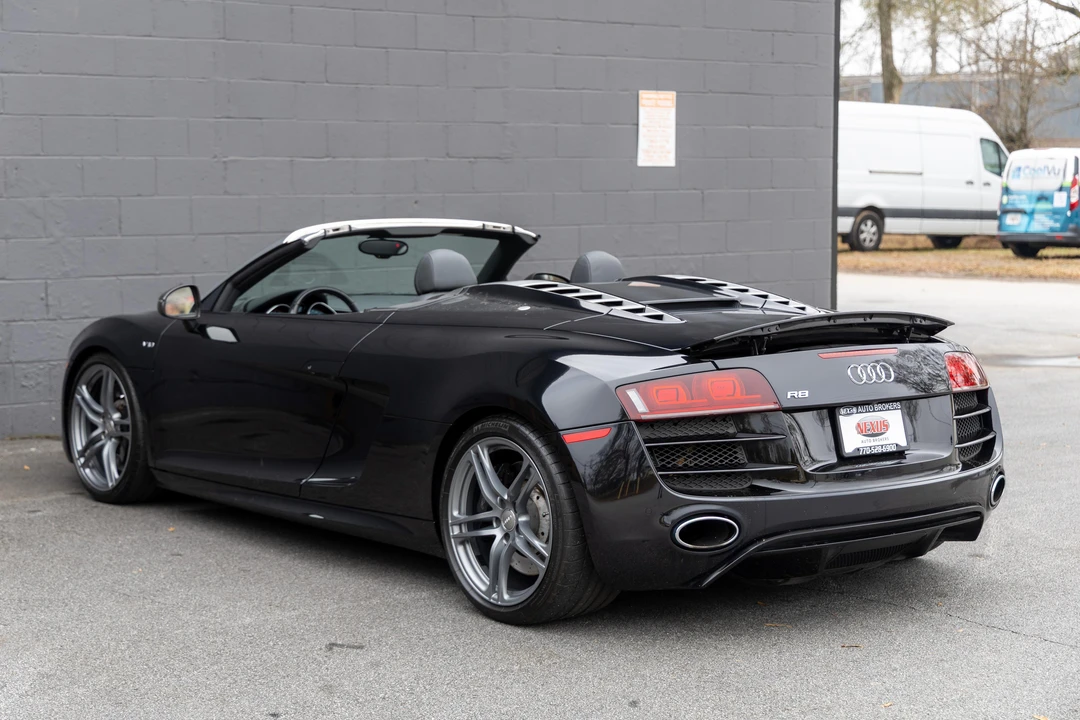 2011 Audi 42 R8 - Image 8 of 31
