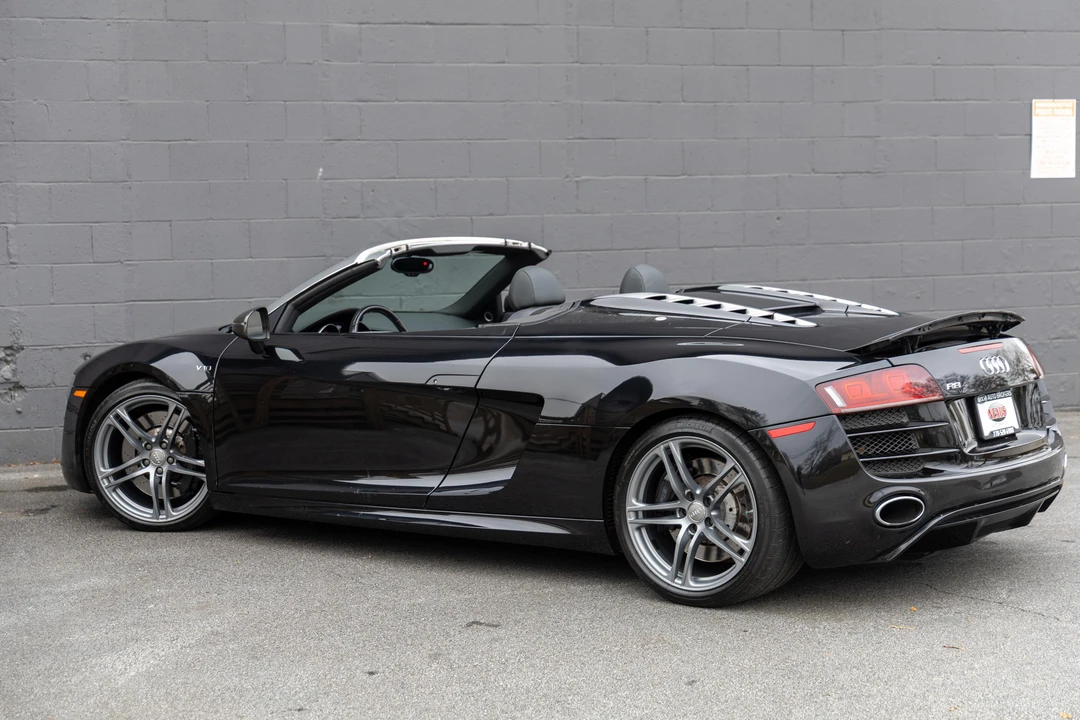 2011 Audi 42 R8 - Image 7 of 31