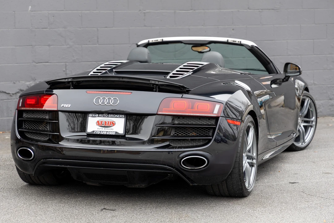 2011 Audi 42 R8 - Image 10 of 31