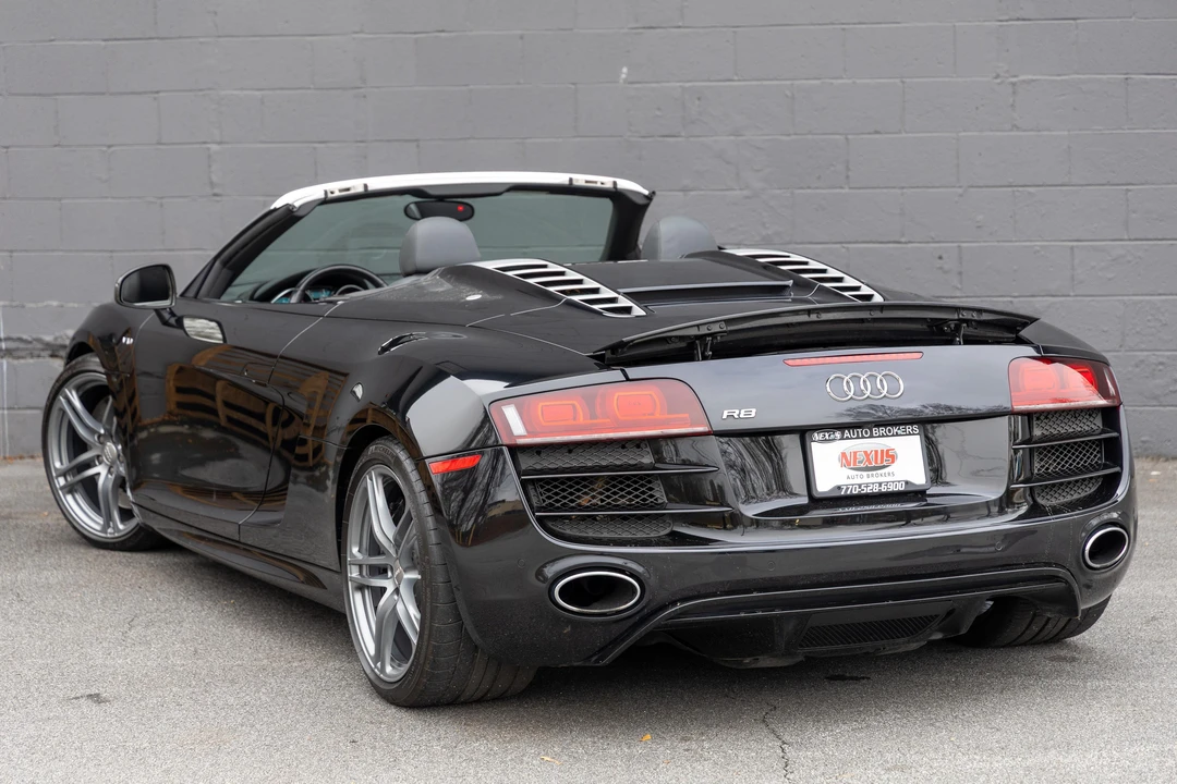 2011 Audi 42 R8 - Image 9 of 31