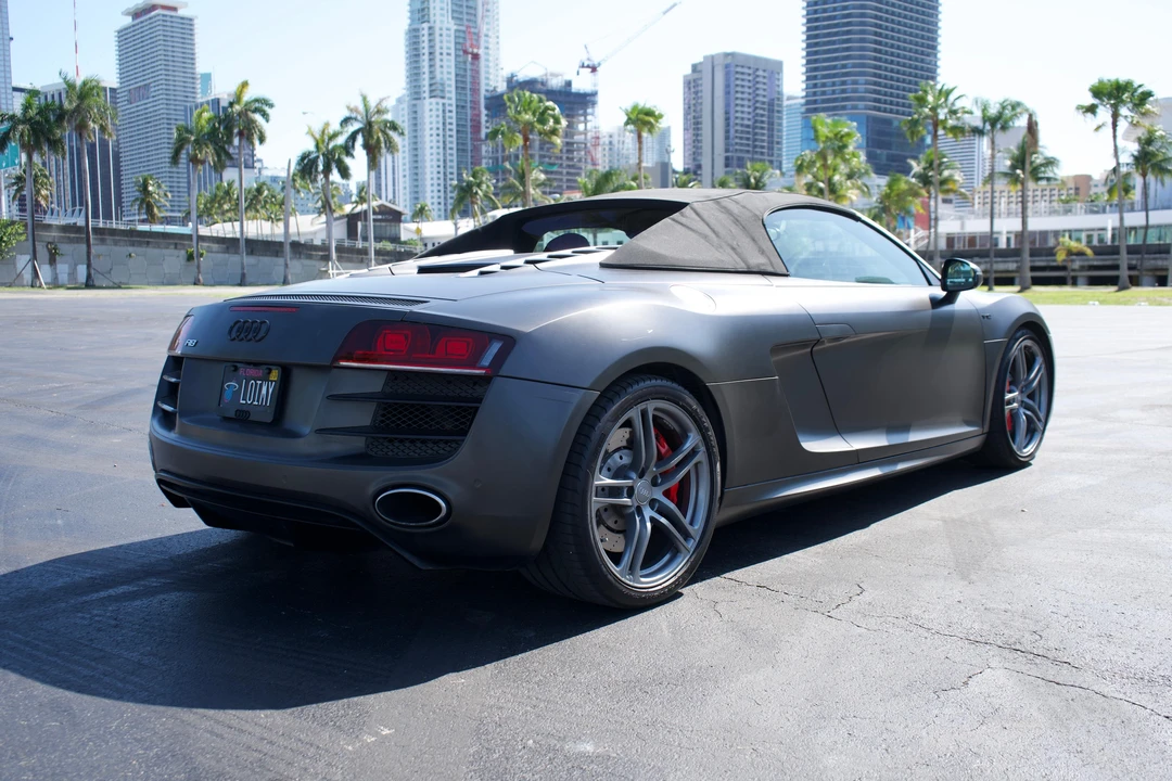 2011 Audi 42 R8 - Image 12 of 31