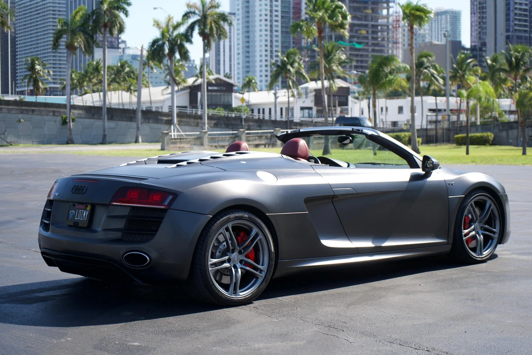 2011 Audi 42 R8 - Image 4 of 31