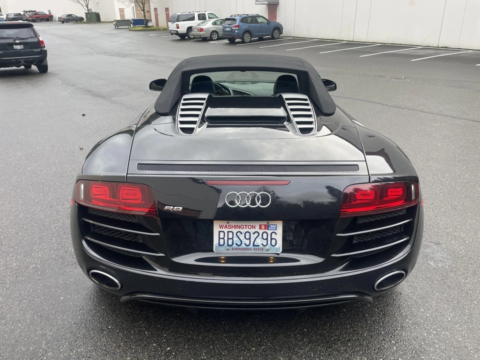 2011 Audi 42 R8 - Image 15 of 31