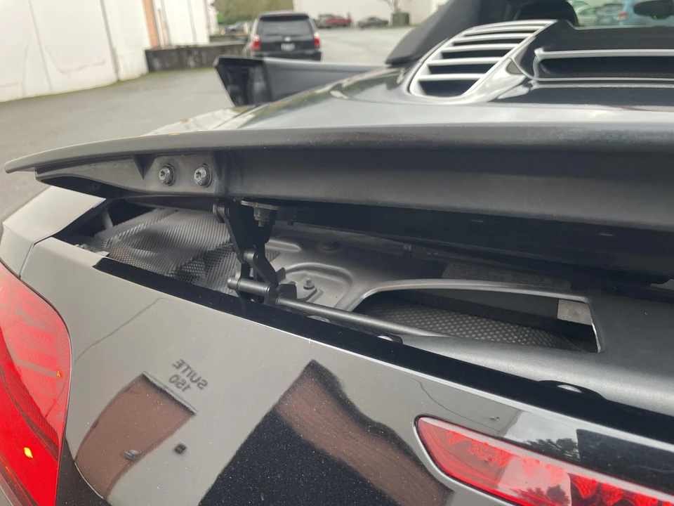 2011 Audi 42 R8 - Image 30 of 31