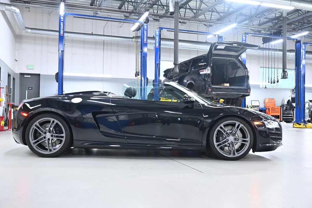 2011 Audi 42 R8 - Image 7 of 31