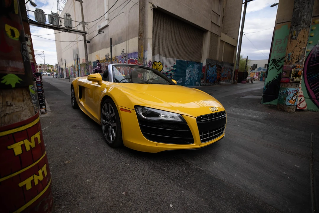 2011 Audi 42 R8 - Image 22 of 31