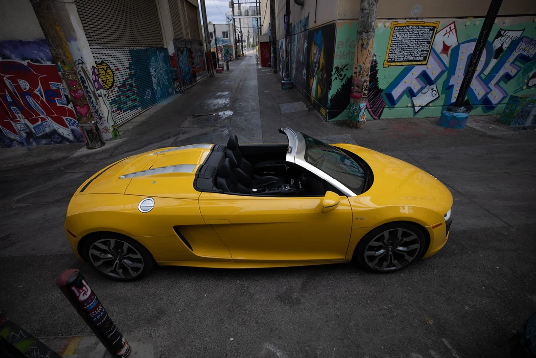 2011 Audi 42 R8 - Image 20 of 31