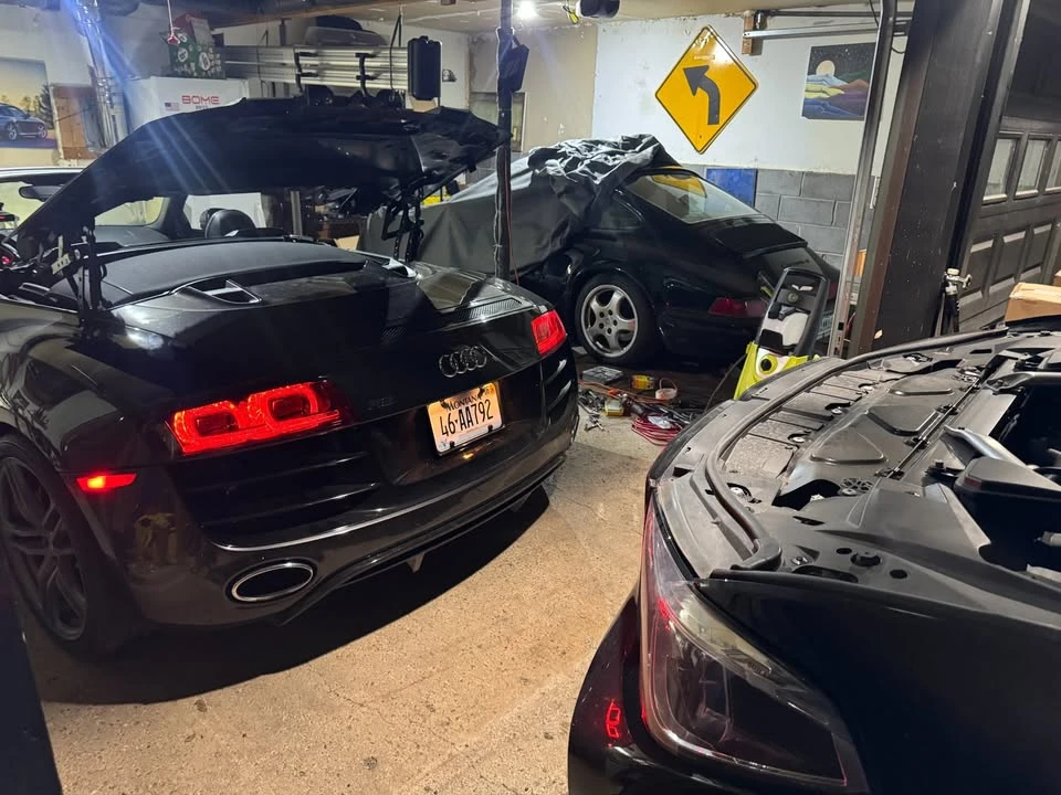 2011 Audi 42 R8 - Image 12 of 20