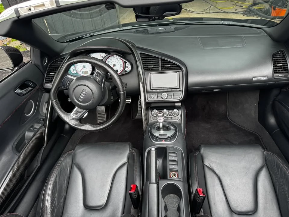 2011 Audi 42 R8 - Image 9 of 20