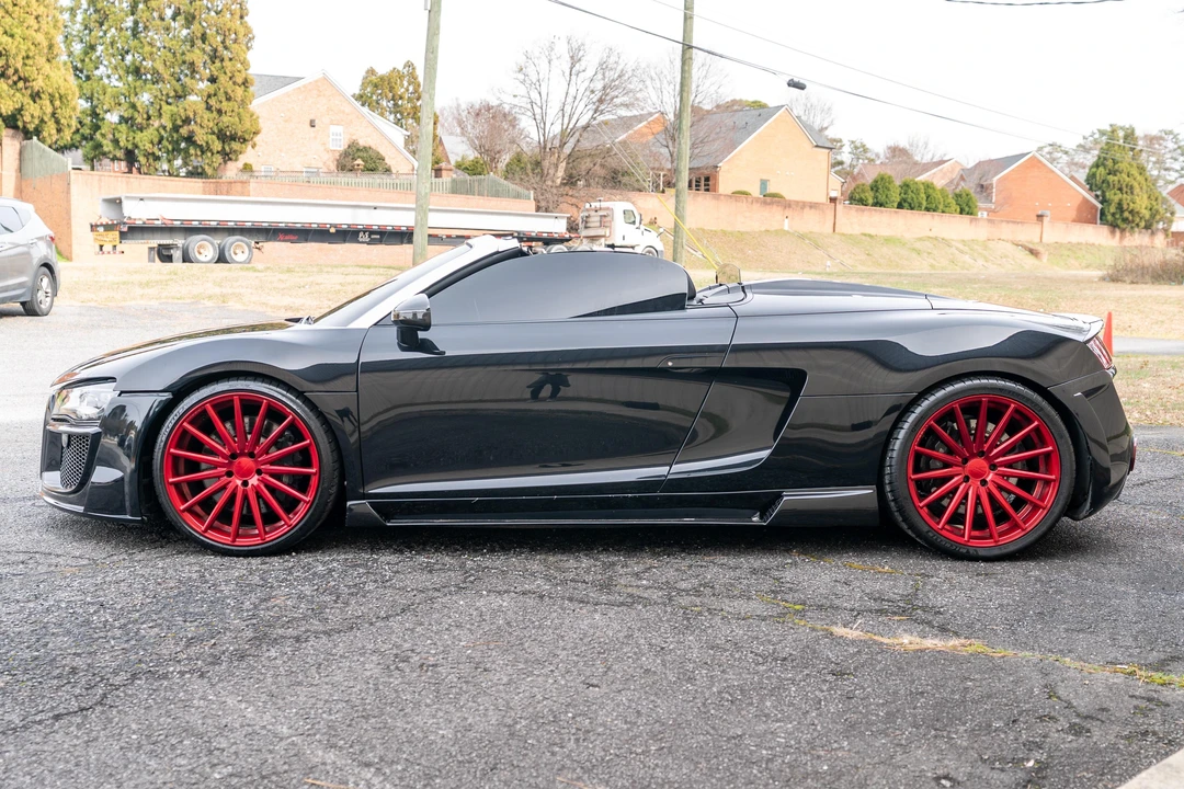 2011 Audi 42 R8 - Image 7 of 31