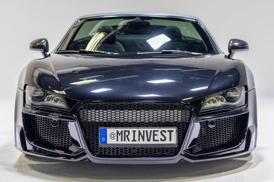 2011 Audi 42 R8 - Image 2 of 31