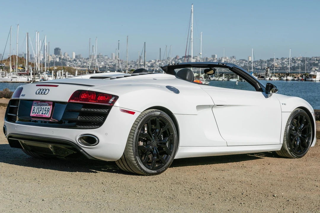 2011 Audi 42 R8 - Image 4 of 31