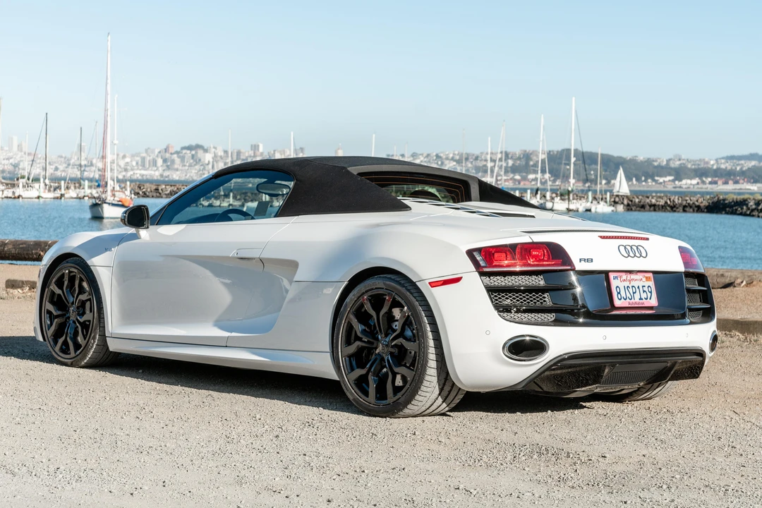 2011 Audi 42 R8 - Image 13 of 31