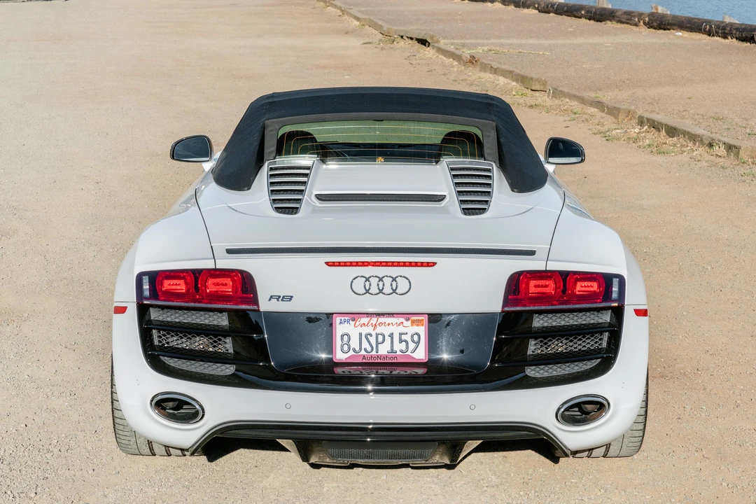 2011 Audi 42 R8 - Image 15 of 31