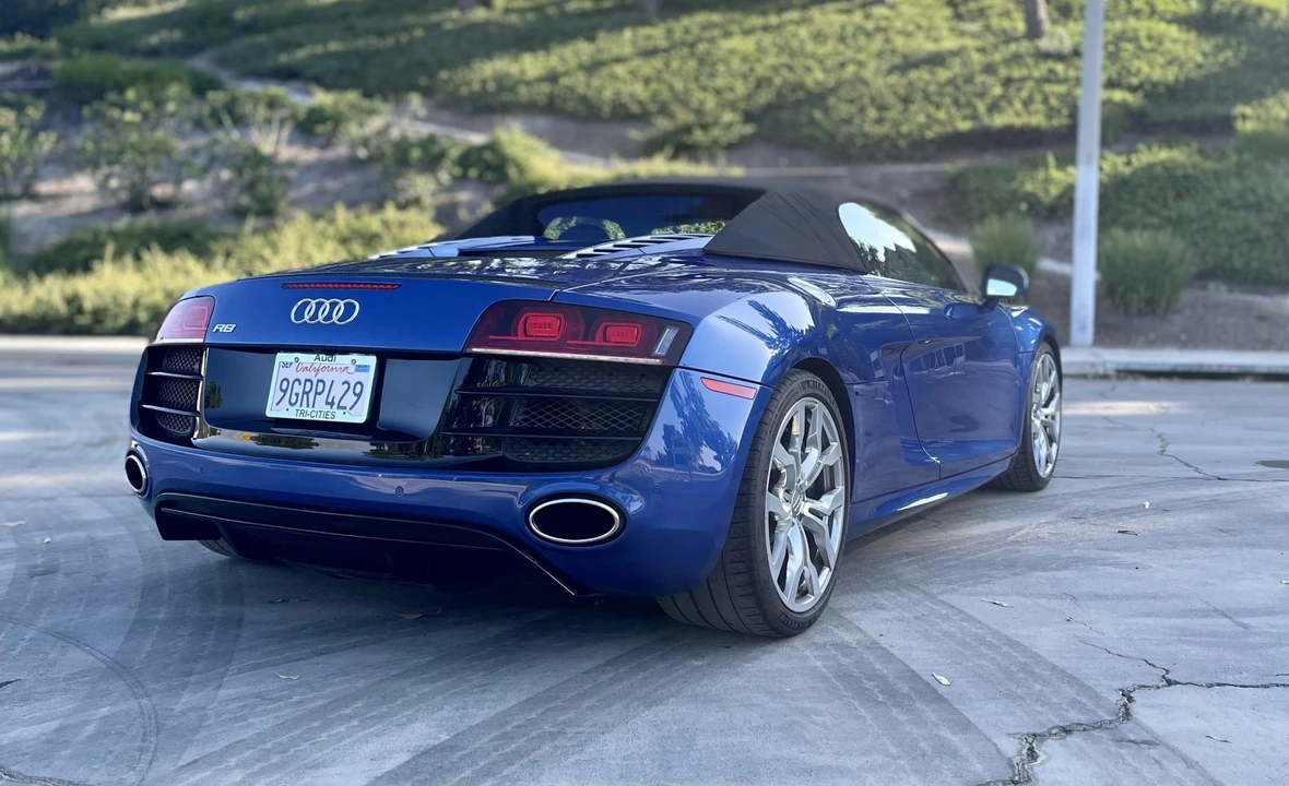2011 Audi 42 R8 - Image 24 of 31