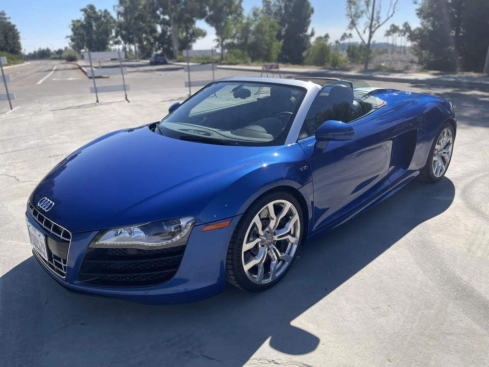 2011 Audi 42 R8 - Image 4 of 31