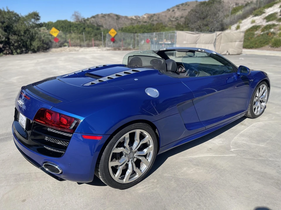 2011 Audi 42 R8 - Image 7 of 31