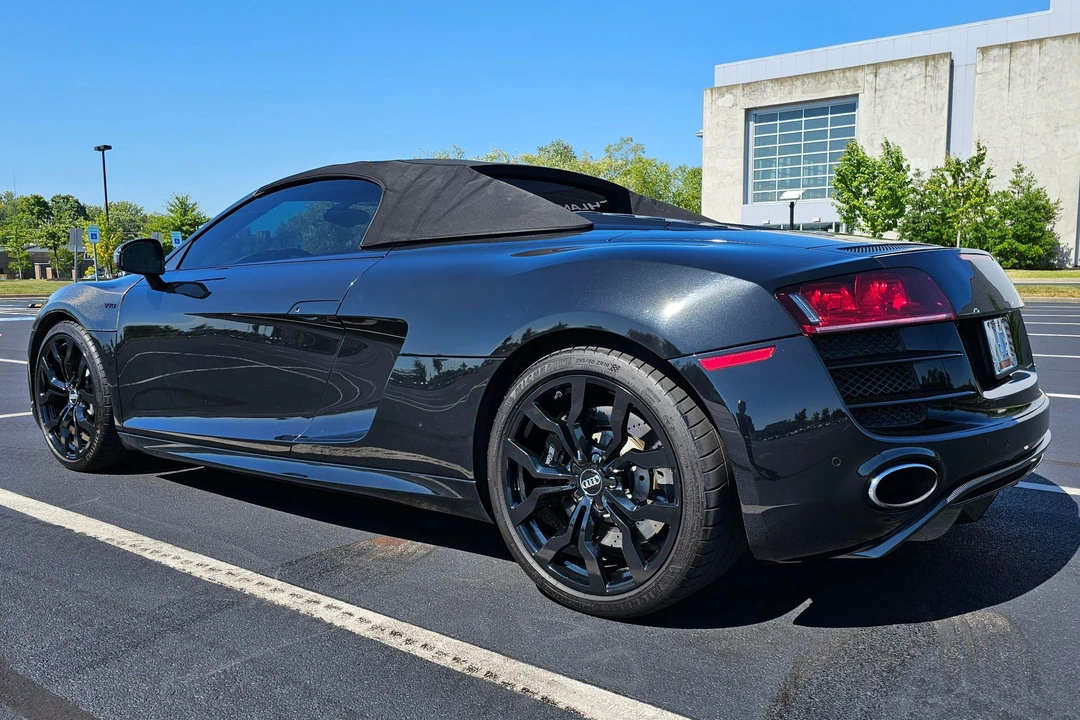 2011 Audi 42 R8 - Image 4 of 31
